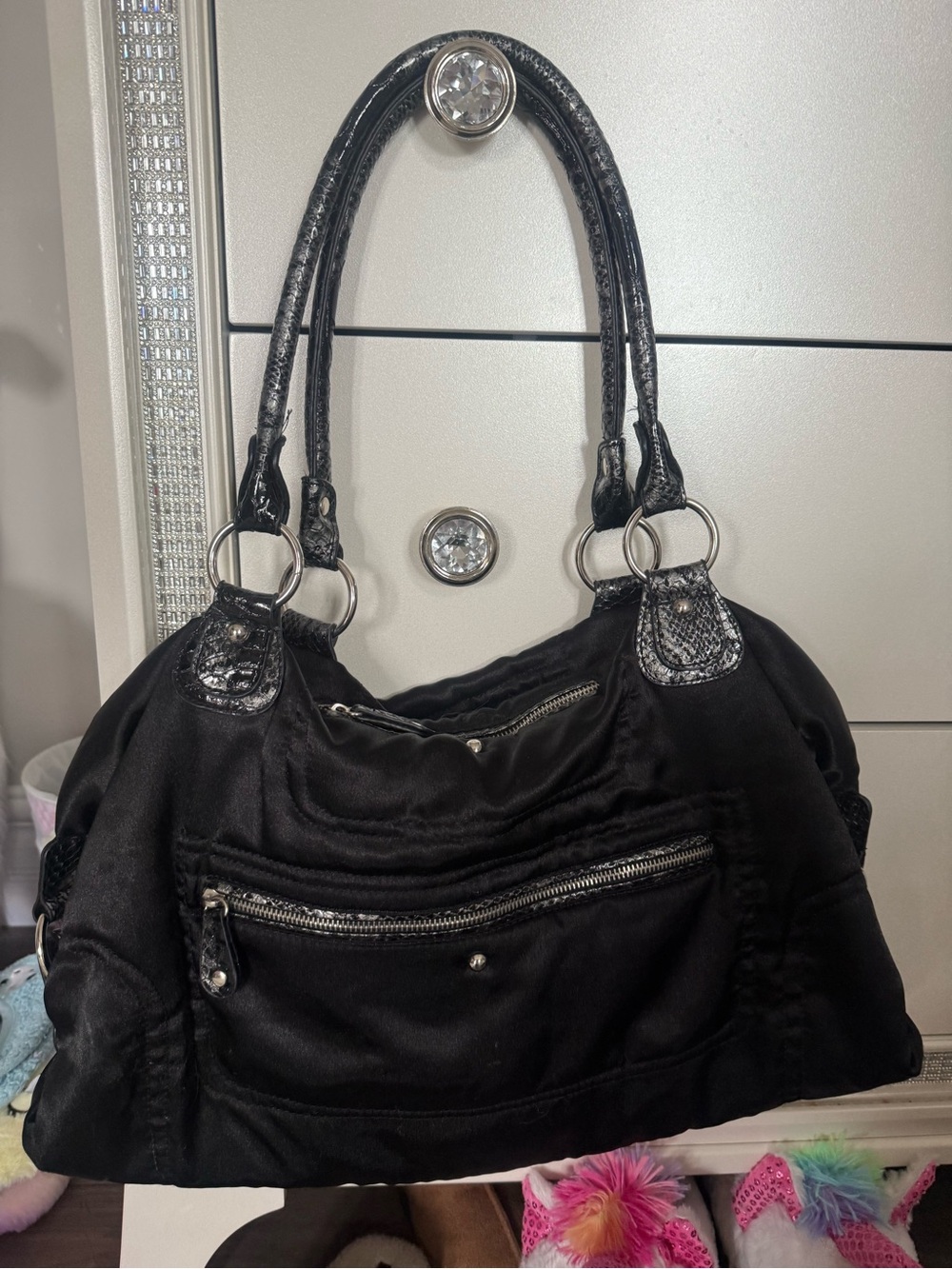 Black Women's Satchel Handbag - Sleek Everyday Tote